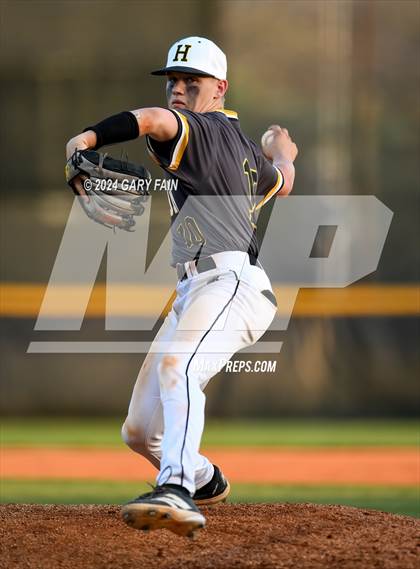 Thumbnail 1 in Grundy County vs Hixson (Wildcat Classic) photogallery.