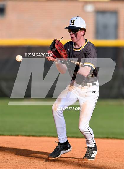 Thumbnail 2 in Grundy County vs Hixson (Wildcat Classic) photogallery.