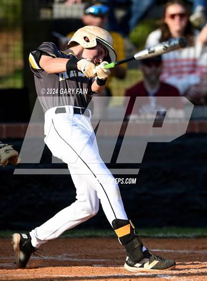 Thumbnail 2 in Grundy County vs Hixson (Wildcat Classic) photogallery.