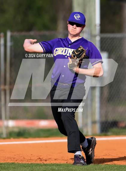 Thumbnail 2 in Grundy County vs Hixson (Wildcat Classic) photogallery.