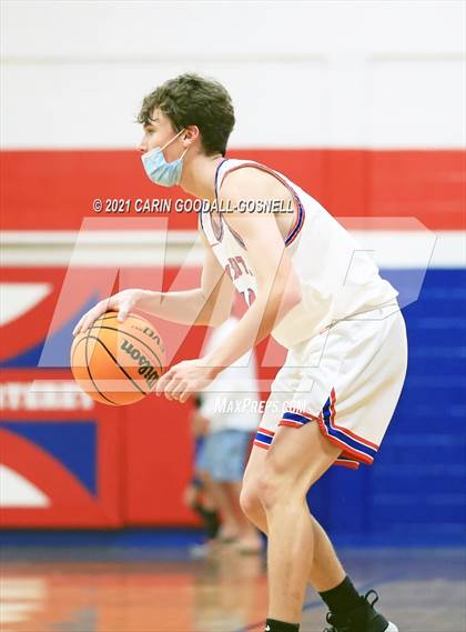 Thumbnail 3 in West Carteret vs. Northern Guilford (NCHSAA 3A Round 3 Playoff) photogallery.
