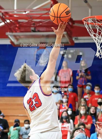 Thumbnail 1 in West Carteret vs. Northern Guilford (NCHSAA 3A Round 3 Playoff) photogallery.