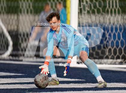 Thumbnail 3 in Ridgeline vs. Snow Canyon (UHSAA 4A Second Round) photogallery.