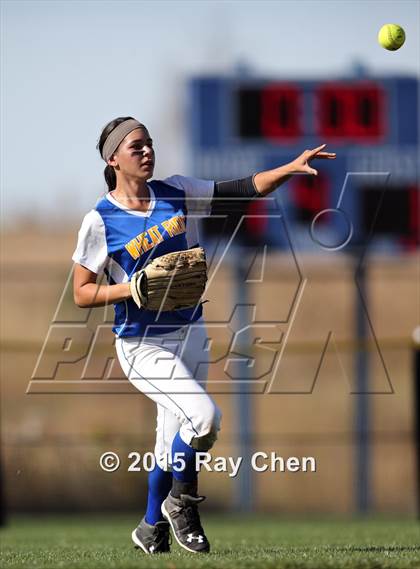 Thumbnail 3 in Valor Christian vs. Wheat Ridge (CHSAA 4A Final) photogallery.