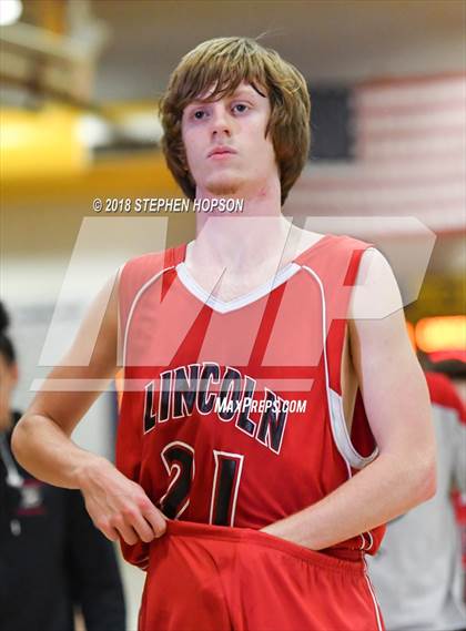 Thumbnail 2 in Lincoln @ Tokay photogallery.
