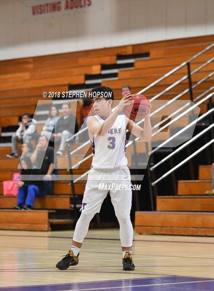 Thumbnail 3 in Lincoln @ Tokay photogallery.