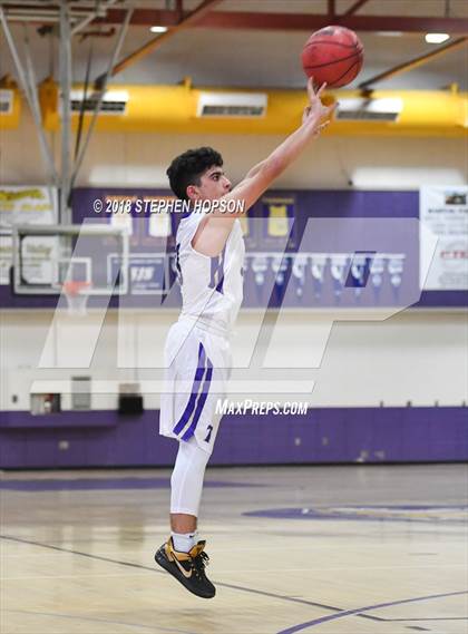Thumbnail 2 in Lincoln @ Tokay photogallery.