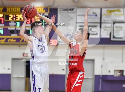 Thumbnail 3 in Lincoln @ Tokay photogallery.