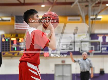 Thumbnail 2 in Lincoln @ Tokay photogallery.