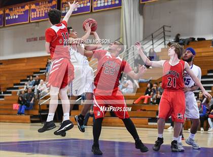 Thumbnail 1 in Lincoln @ Tokay photogallery.