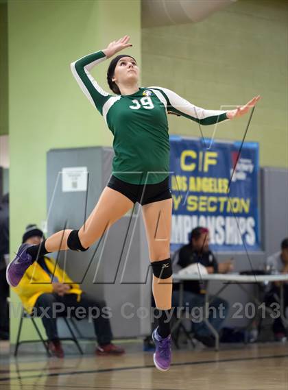 Thumbnail 1 in Eagle Rock vs. Verdugo Hills (CIF LA City Section D3 Final) photogallery.