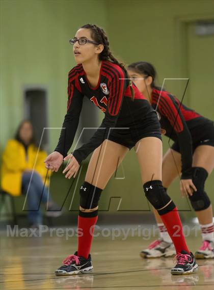 Thumbnail 1 in Eagle Rock vs. Verdugo Hills (CIF LA City Section D3 Final) photogallery.
