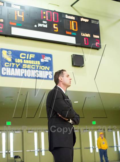 Thumbnail 1 in Eagle Rock vs. Verdugo Hills (CIF LA City Section D3 Final) photogallery.
