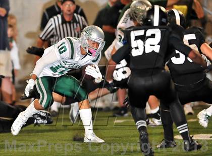 Thumbnail 2 in De La Salle vs. Servite photogallery.