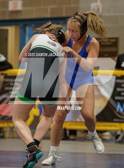 Thumbnail 2 in JV: Moapa Valley vs Virgin Valley (Duels @ Moapa Valley) photogallery.