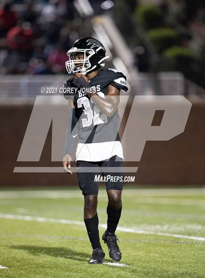 Thumbnail 2 in Veterans vs Houston County photogallery.