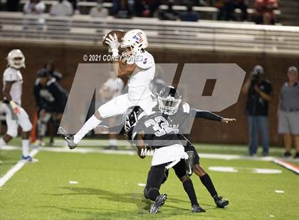 Thumbnail 3 in Veterans vs Houston County photogallery.