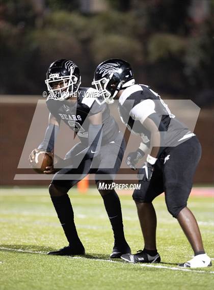 Thumbnail 2 in Veterans vs Houston County photogallery.