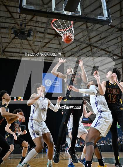 Thumbnail 3 in O'Dea vs. Garfield (WIAA 3A Final) photogallery.