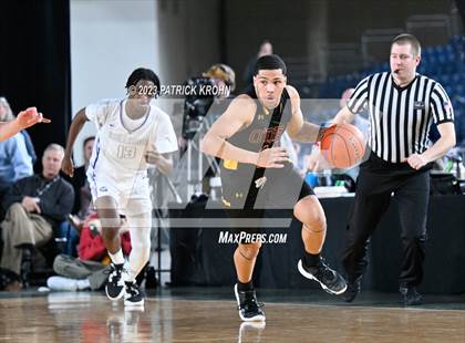 Thumbnail 1 in O'Dea vs. Garfield (WIAA 3A Final) photogallery.