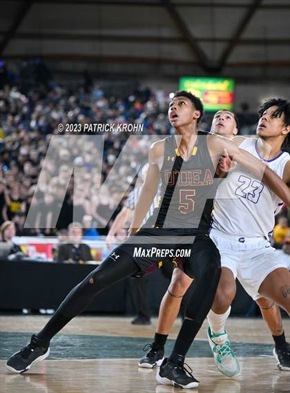 Thumbnail 2 in O'Dea vs. Garfield (WIAA 3A Final) photogallery.