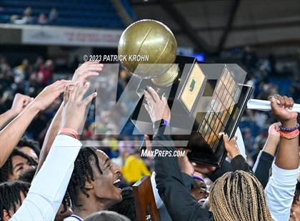 Thumbnail 3 in O'Dea vs. Garfield (WIAA 3A Final) photogallery.