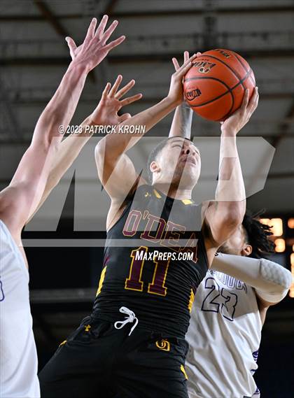Thumbnail 1 in O'Dea vs. Garfield (WIAA 3A Final) photogallery.
