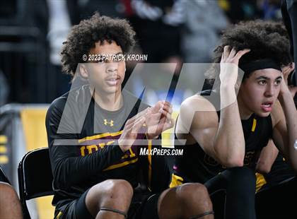 Thumbnail 1 in O'Dea vs. Garfield (WIAA 3A Final) photogallery.