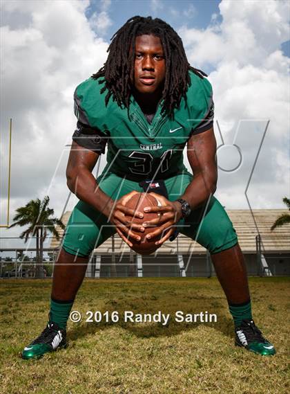 Thumbnail 2 in Miami Central (2016 Preseason Top 25 Early Contenders Photo Shoot)  photogallery.