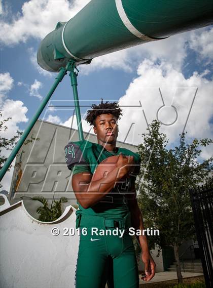 Thumbnail 2 in Miami Central (2016 Preseason Top 25 Early Contenders Photo Shoot)  photogallery.