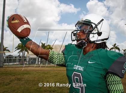 Thumbnail 1 in Miami Central (2016 Preseason Top 25 Early Contenders Photo Shoot)  photogallery.