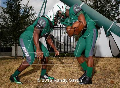 Thumbnail 1 in Miami Central (2016 Preseason Top 25 Early Contenders Photo Shoot)  photogallery.