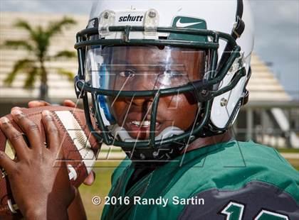 Thumbnail 3 in Miami Central (2016 Preseason Top 25 Early Contenders Photo Shoot)  photogallery.