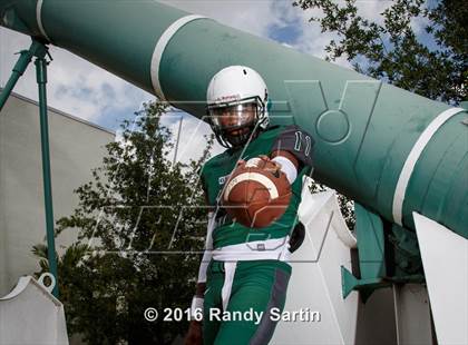 Thumbnail 3 in Miami Central (2016 Preseason Top 25 Early Contenders Photo Shoot)  photogallery.