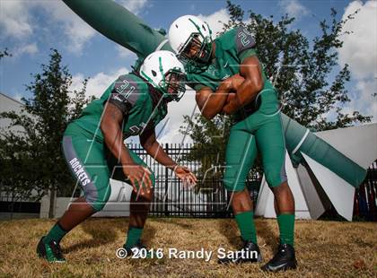 Thumbnail 2 in Miami Central (2016 Preseason Top 25 Early Contenders Photo Shoot)  photogallery.