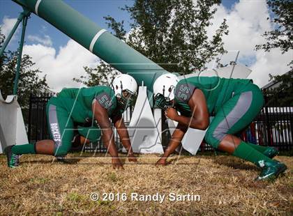 Thumbnail 1 in Miami Central (2016 Preseason Top 25 Early Contenders Photo Shoot)  photogallery.