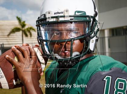 Thumbnail 1 in Miami Central (2016 Preseason Top 25 Early Contenders Photo Shoot)  photogallery.