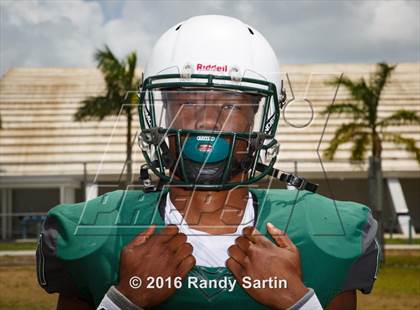 Thumbnail 2 in Miami Central (2016 Preseason Top 25 Early Contenders Photo Shoot)  photogallery.