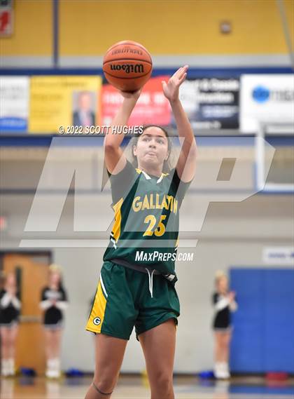 Thumbnail 2 in Gallatin @ Wilson Central photogallery.