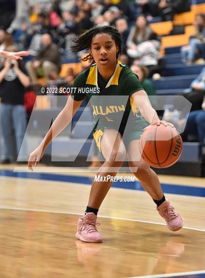 Thumbnail 3 in Gallatin @ Wilson Central photogallery.