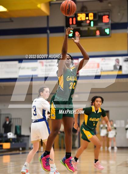 Thumbnail 3 in Gallatin @ Wilson Central photogallery.