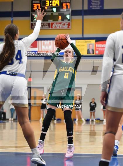 Thumbnail 3 in Gallatin @ Wilson Central photogallery.