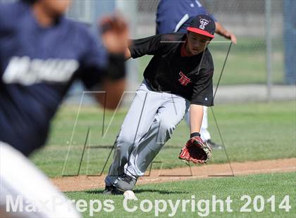 Thumbnail 1 in Tustin @ La Salle photogallery.