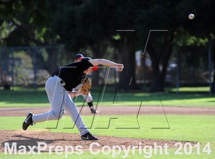 Thumbnail 1 in Tustin @ La Salle photogallery.
