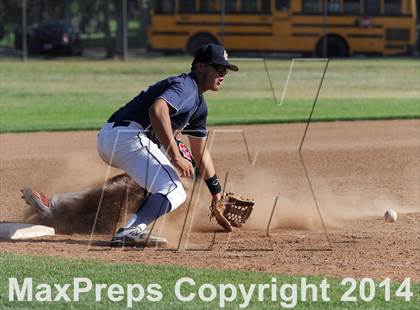 Thumbnail 2 in Tustin @ La Salle photogallery.