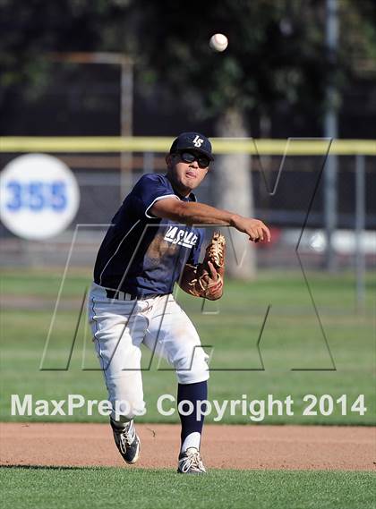 Thumbnail 2 in Tustin @ La Salle photogallery.