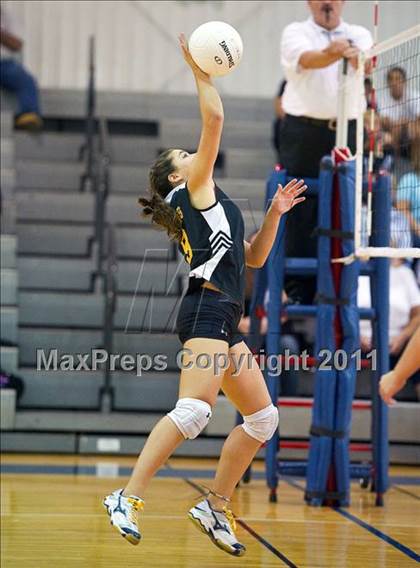 Thumbnail 3 in Northside Christian vs.  St. Petersburg Catholic photogallery.