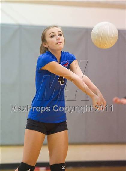 Thumbnail 2 in Northside Christian vs.  St. Petersburg Catholic photogallery.
