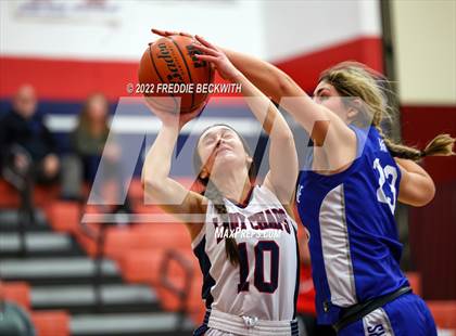 Thumbnail 1 in Van Alstyne @ Aubrey photogallery.