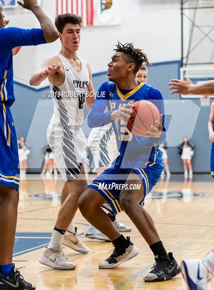 Thumbnail 3 in Del Campo @ Vista del Lago photogallery.